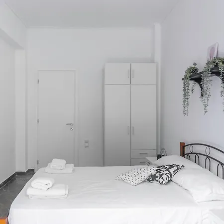 Beautiful 2bedroom Next To Siggrou Fix Apartment