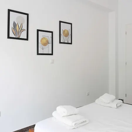Apartment Beautiful 2bedroom Next To Siggrou Fix