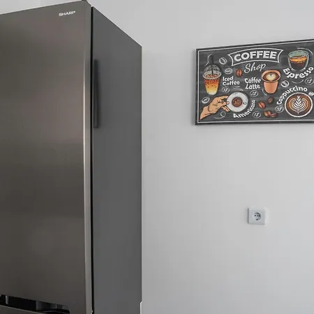 Apartment Beautiful 2bedroom Next To Siggrou Fix