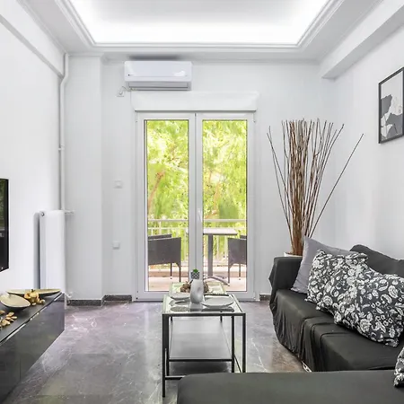 Beautiful 2bedroom Next To Siggrou Fix Apartment *